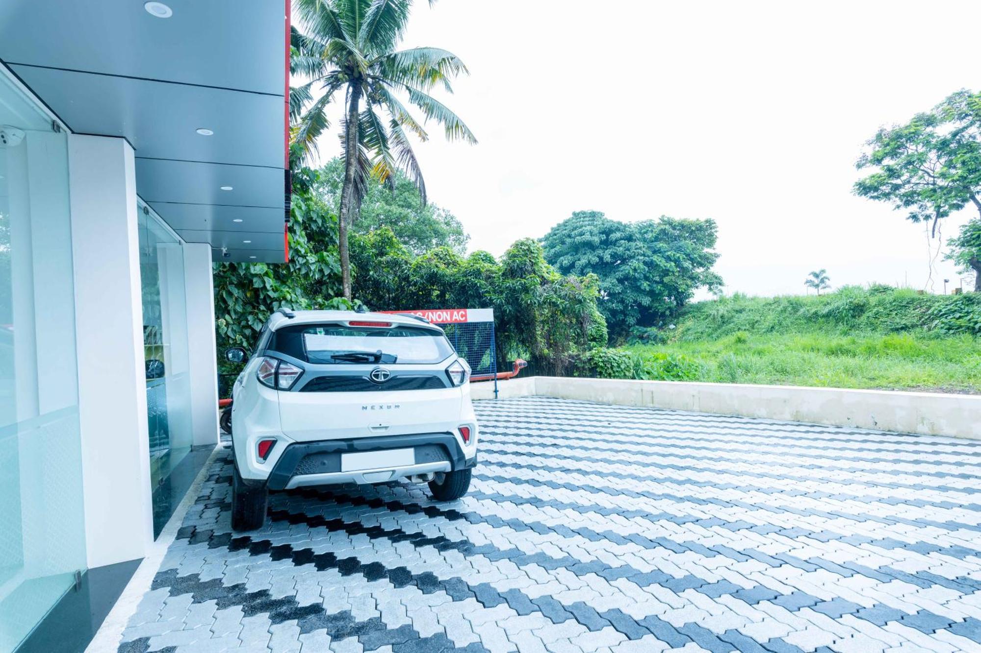 Treebo Airsuite Airport Hotel Kochi Luaran gambar