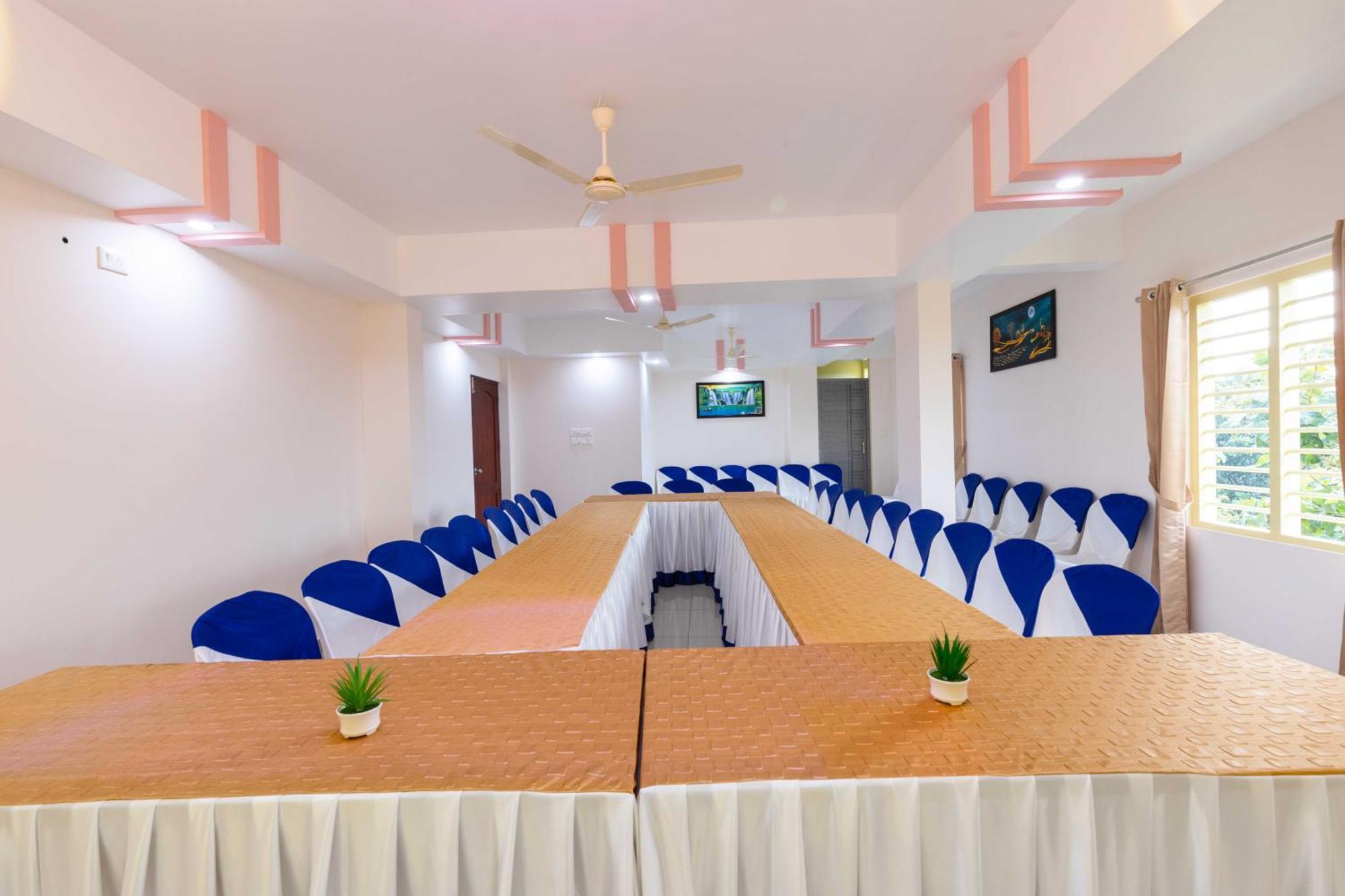 Treebo Airsuite Airport Hotel Kochi Luaran gambar