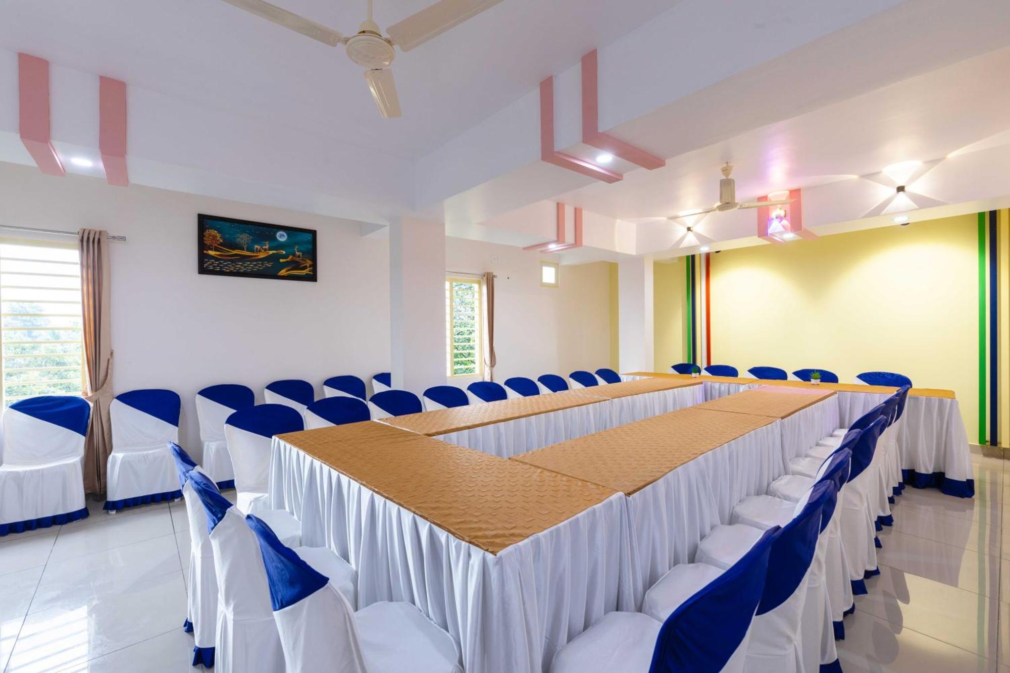 Treebo Airsuite Airport Hotel Kochi Luaran gambar