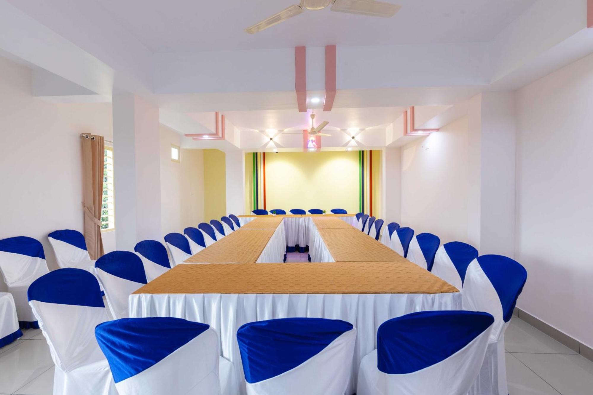 Treebo Airsuite Airport Hotel Kochi Luaran gambar